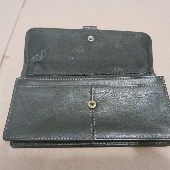 NWT FOSSIL LEATHER WALLET BLACK - Picture 4 of 9